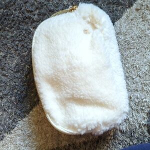 Wantable Fanny Pack crossbody Sherpa Cream Zip Up Brand New